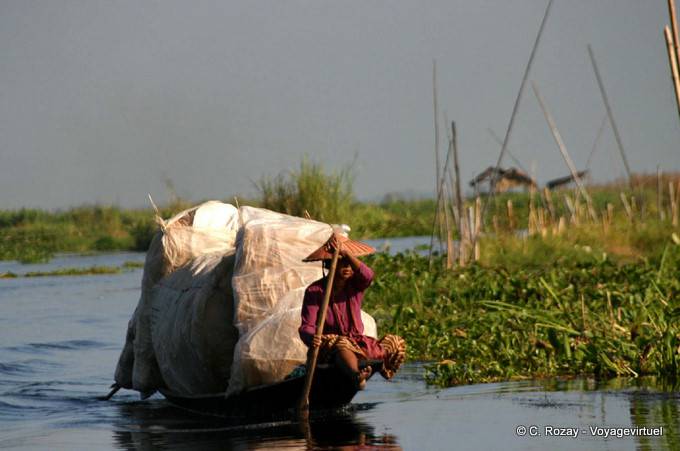 Boat full of goods navigating the Belu Chaung south of Lake Inle, Sagar - Myanmar (Burma)