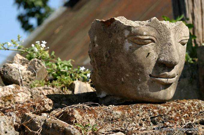 Beauty on the archaeological site of Sankar - Myanmar (Burma)