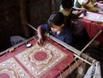 Artisnanat, hand embroidery, Mandalay, Burma.