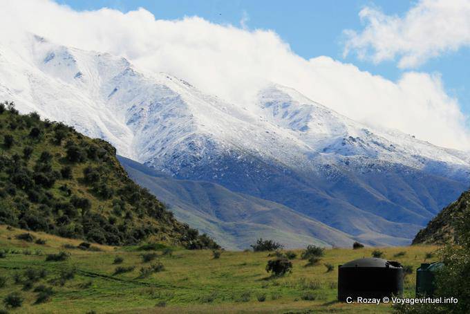 Road to Oamaru Omarama, Canterbury - New Zealand