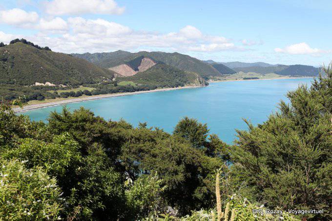 Maraenui Beach, East Cape - New Zealand