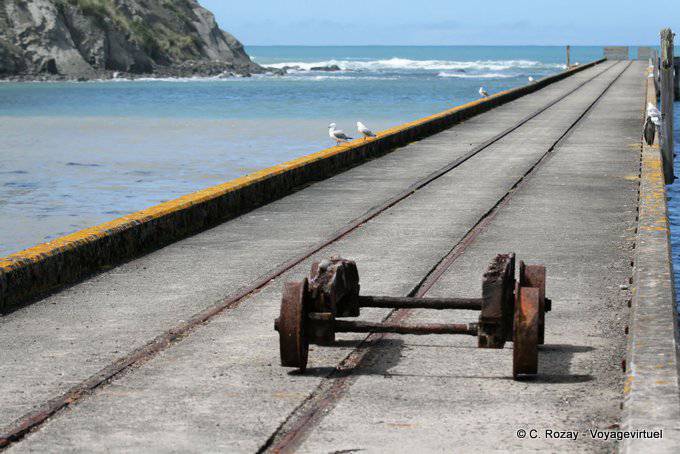 Rails on the pontoon, Tokomaru Bay, East Cape - New Zealand