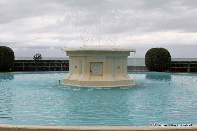 Napier, Tom Parker Fountain, East Coast - New Zealand