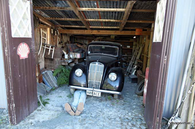 Matakana mechanical workshop, Sandspit, Northland - New Zealand