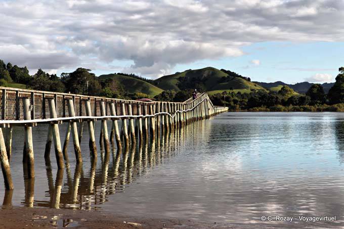 Whananaki Footbridge, Northland - New Zealand