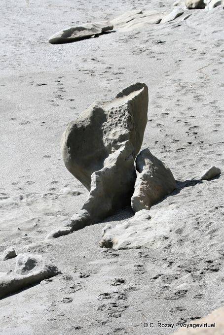 Rock formation on the beach, Paparoa Park, Truman Track, Westcoast - New Zealand