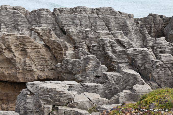Rain, wind and sea water carved bizarre shapes of Pancake Rocks, Punakaiki, Westcoast - New Zealand
