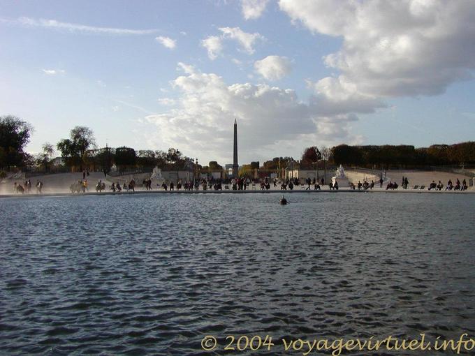 Basin octagonal and obelisk, Jardin des Tuileries, Paris, France