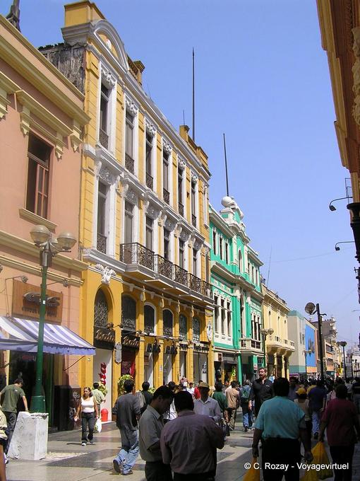 Busy street in Lima Jiron de la Union -Peru
