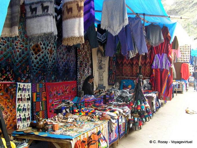 Tourists market in Pisac -Peru