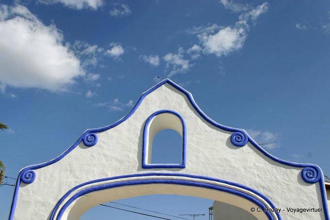 Blue on blue, Quinta Caracol, Algarve - Portugal
