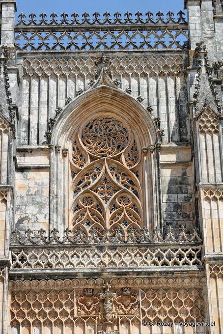 Magnificence Manueline architectural details, Batalha - Portugal