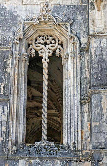 The Manueline art or the creative spirit Portuguese, Batalha - Portugal