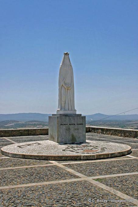 Raínha Statue of Santa Isabel, Estremoz - Portugal