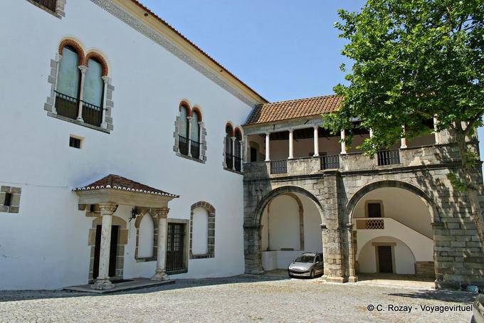 The courtyard of the cloister, Évora - Portugal