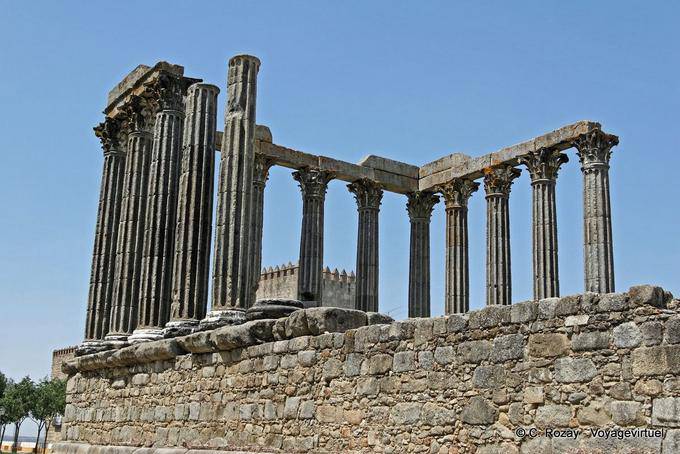 Évora, another view of the Roman Temple - Portugal