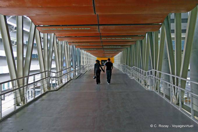 Metal Passage, architecture Oceanarium, Lisbon - Portugal