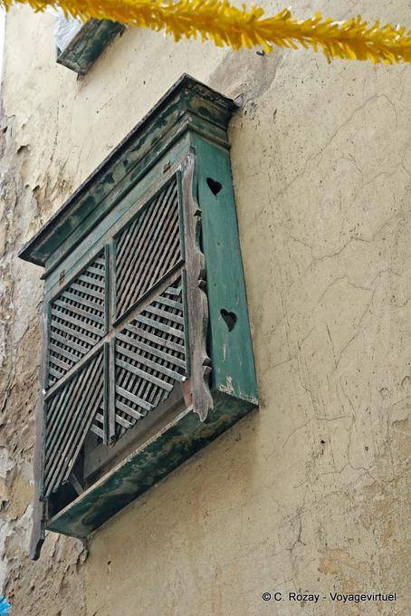 Like a latticework, Alfama, Lisbon - Portugal