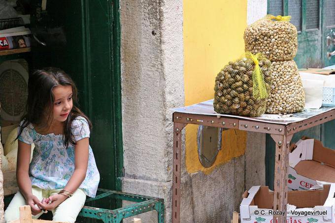 The little snail seller, Alfama, Lisbon - Portugal