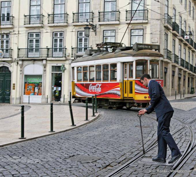 Referral change, Praça Luís de Camões, Bairro Alto, Lisbon - Portugal