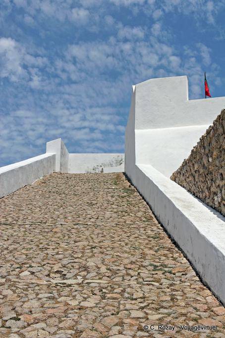 The climb on the old powder magazine, Sagres fortress - Portugal