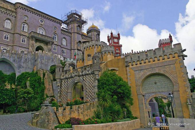 The Moorish and Gothic gate door, climb the Palace of Pena, Sintra - Portugal