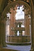 Fountain in the cloister of D. João I, Monastery of Batalha, Portugal.