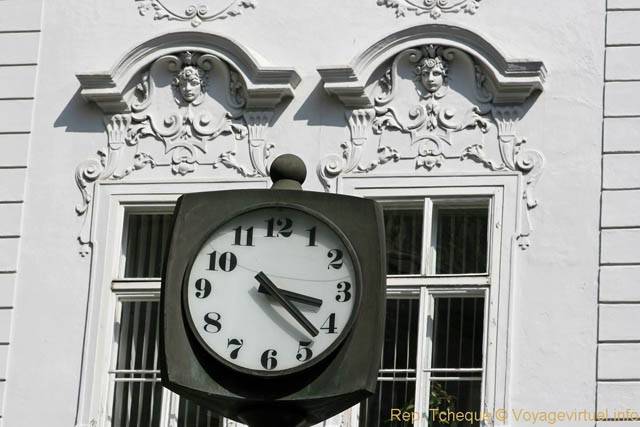 Celetna, l'horloge fondue - Prague, Czech Republic