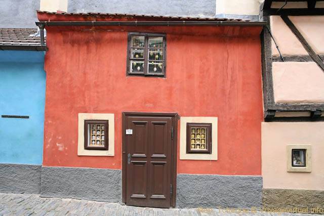 La maison aux trois fenêtres, Ruelle d'Or, Zlata Ulicka, (Prazsky Hrad) - Prague, Czech Republic