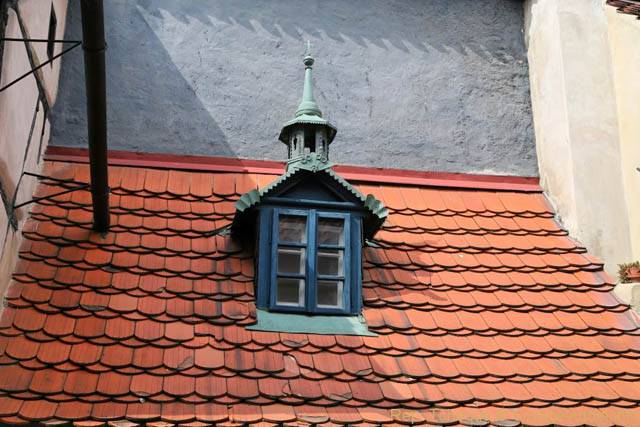 Chien-assis, Ruelle d'Or, Zlata Ulicka, (Prazsky Hrad) - Prague, Czech Republic