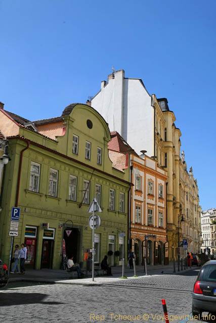 Quelques façades sur Hastalska, Stare Mesto - Prague, Czech Republic