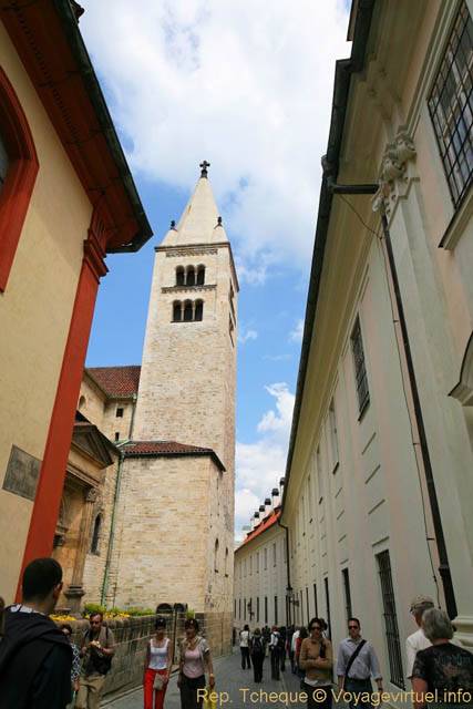 Hradčany, le clocher de la basilique Saint-Georges, (Jiřský klášter) - Prague, Czech Republic