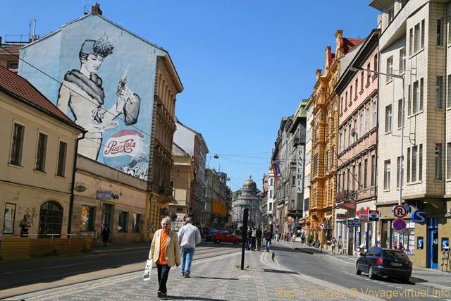 Promenade pédestre, Jindrisska Namesti - Prague, Czech Republic