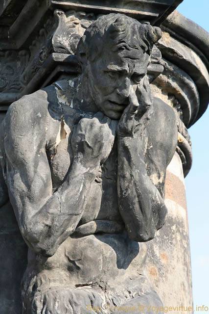 Karluv Most, Pont Charles, atlante en forme de démon, côté Malá Strana - Prague, Czech Republic