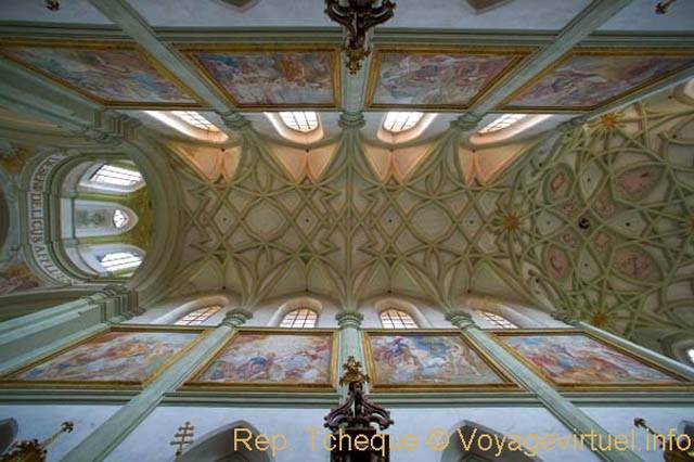 Les arabesques de la voûte de l'église Notre Dame de l'Assomption, Abbaye de Kladruby - Prague, Czech Republic