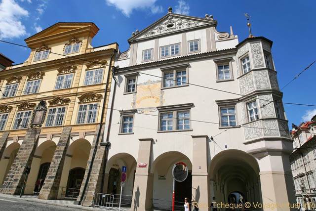 La maison au cadran solaire, Place Malostranské, Malá Strana - Prague, Czech Republic