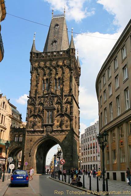 La Tour de la Poudrière (Prašná brána) - Prague, Czech Republic