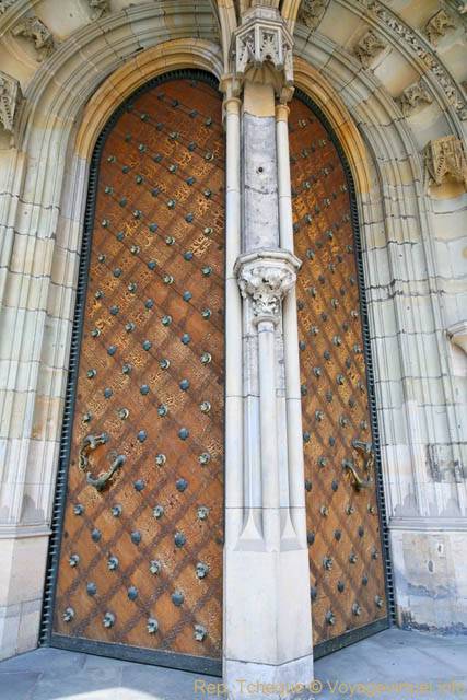 La Porte d'Or de la Cathédrale Saint Guy, (Prazsky Hrad) - Prague, Czech Republic