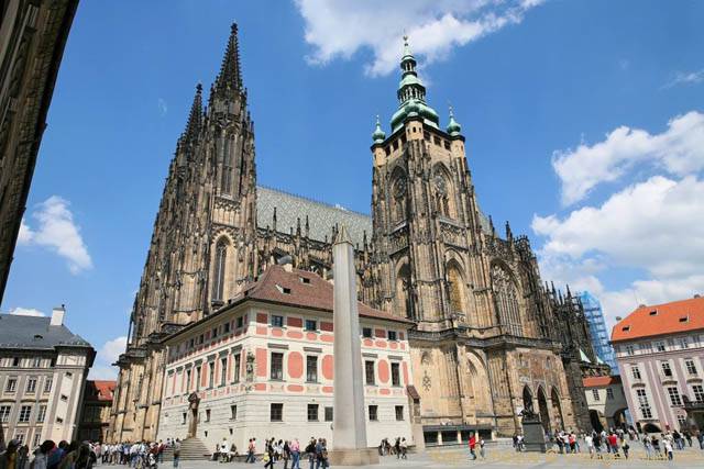 Cathédrale Saint Guy, vue depuis la troisième cour du château (Prazsky Hrad) - Prague, Czech Republic
