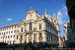 Église Saint-Nicolas (Kostel sv. Mikuláše), vue extérieure, Malá Strana, Prague, Czech Republic.