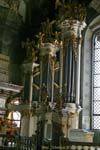 Gros plan sur les orgues de la moitié du XVIIIe siècle, Église Saint-Nicolas (Kostel sv. Mikuláše), Malá Strana, Prague, Czech Republic.