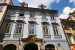 Malá Strana, façade bleue dans Na Kampe, Prague, Czech Republic.