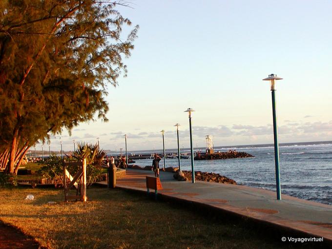 Evening light, Saint-Leu - Reunion