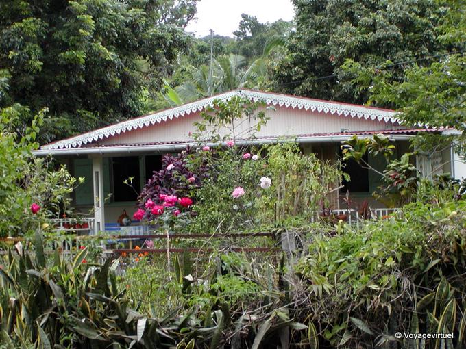 House hidden in the foliage, Entre-Deux - Reunion