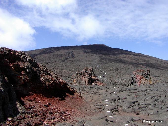 The Piton de la Fournaise Site and hiking trail - Reunion