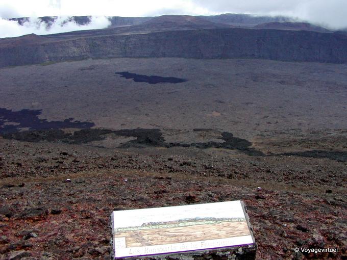 The walls of Hell, Crater Bory and caldera - Reunion
