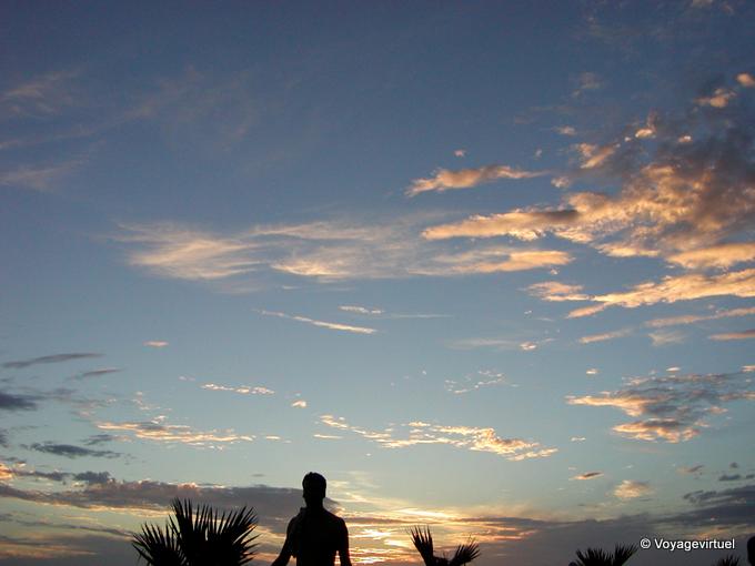 Sky and shadow at sunset - Reunion