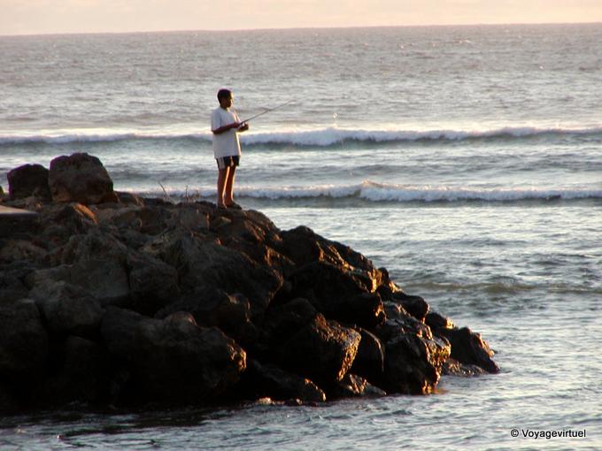 Fishing in the spray Souffleur - Reunion