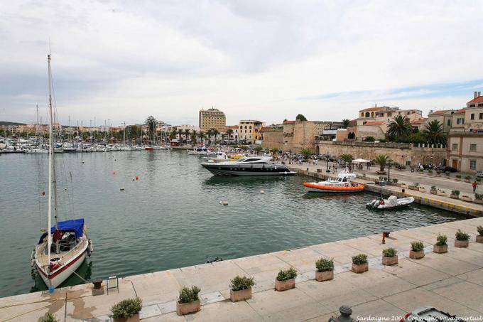 Alghero, bastioni della Maddalena - Sardinia