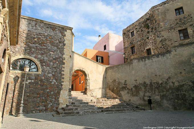 Castelsardo, Centro Storico via the Scaletta - Sardinia